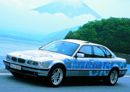 BMW 750hL